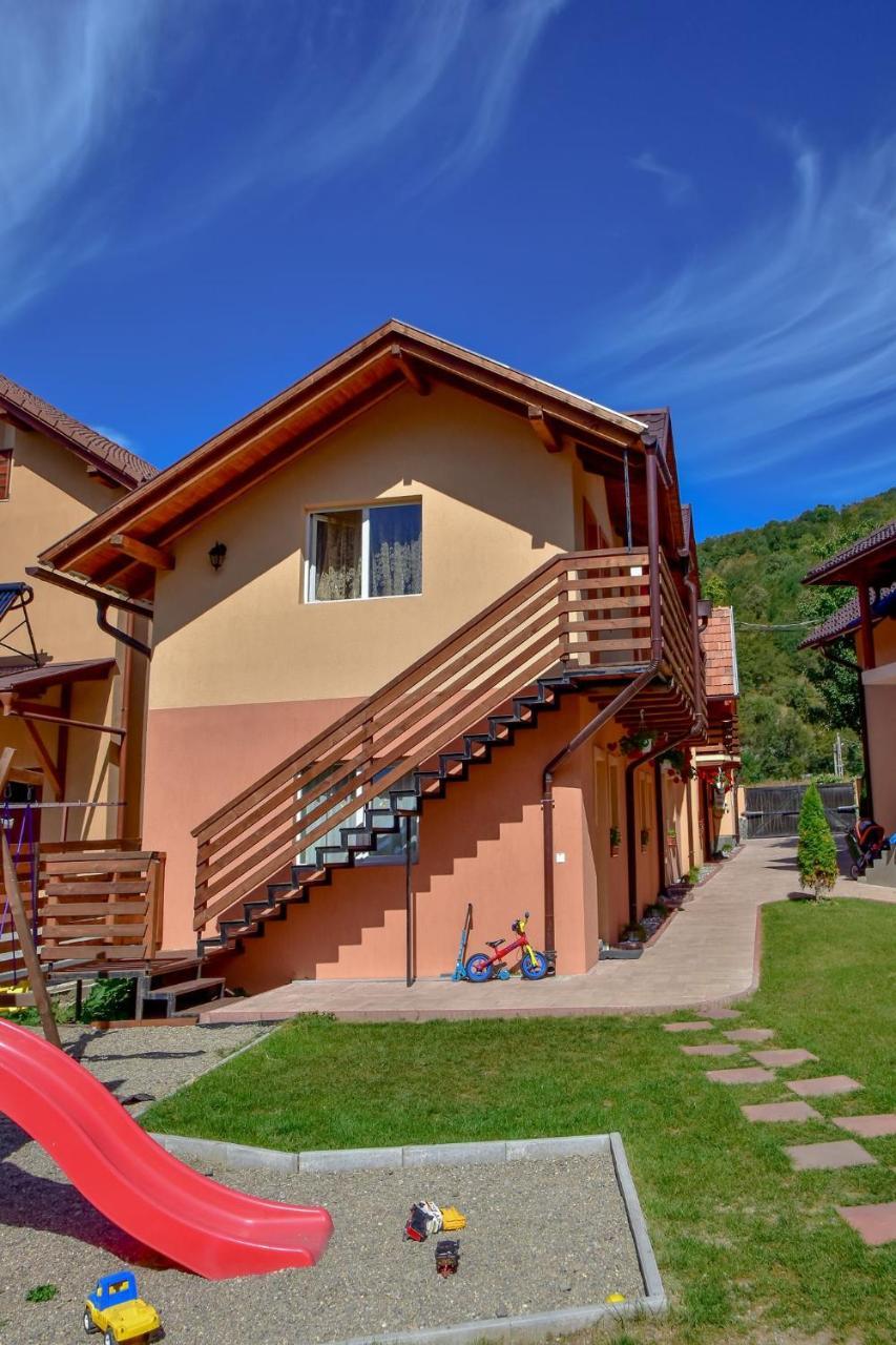 Kovacs Guesthouse Praid Exterior photo